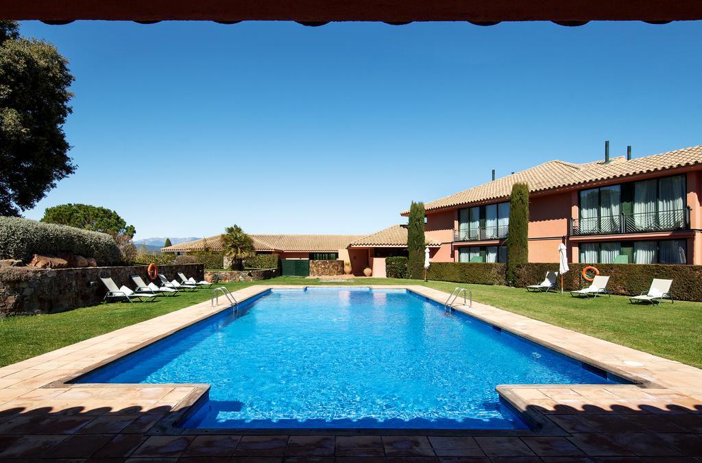 Hotel Torremirona Golf & Spa Навата Екстериор снимка